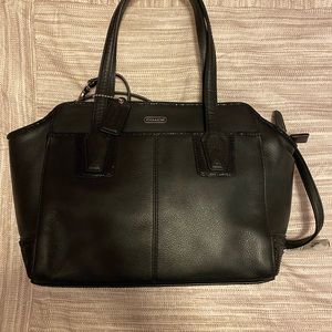 Coach purses excellent condition.